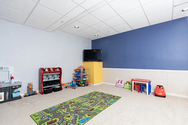 188 Fringetree Dr — Photo 44