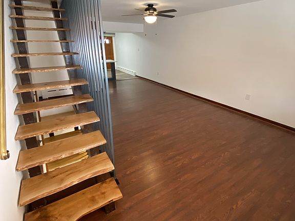 4th image of 3278 Webb St