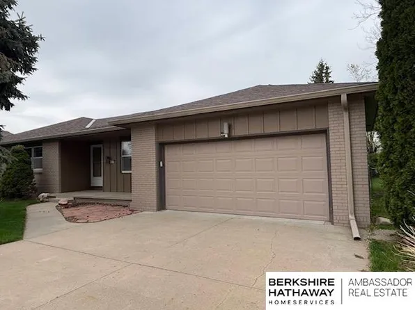 12242 Izard St, Omaha, NE 68154