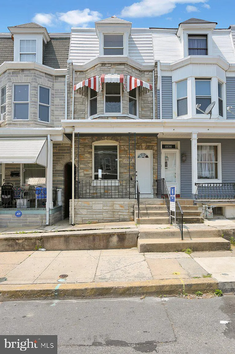 1534 Mulberry St photo 1