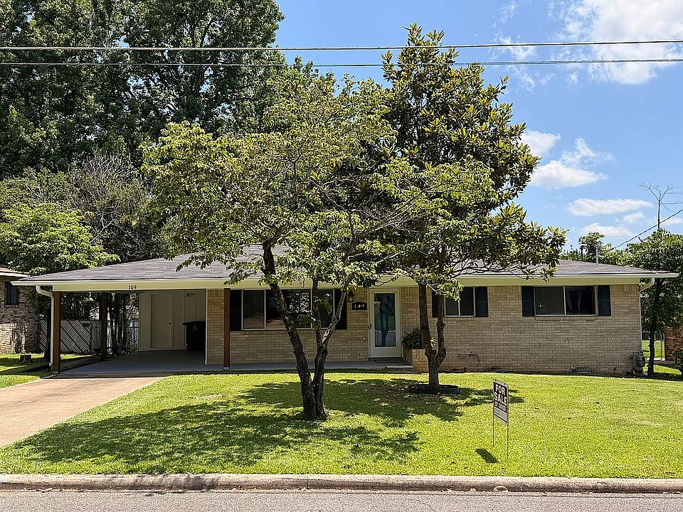 1st image of 109 Camellia St