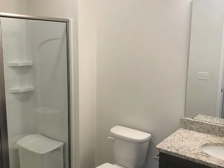 237 W Goepp St #202 — Photo 7