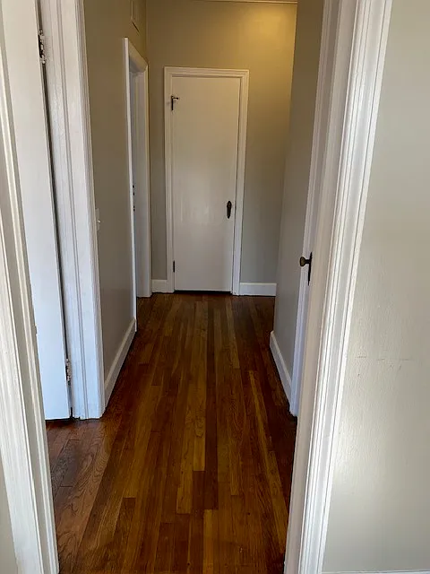 411 Durden St — Photo 3
