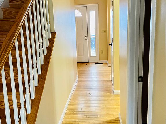 4th image of 329 Harper Dr #4