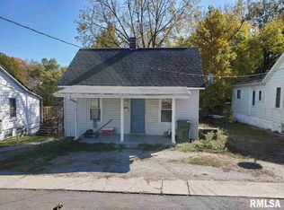 1106 Spring St, Chester, IL 62233