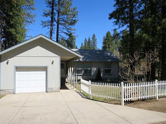 3rd image of 671735 Edgewood Dr