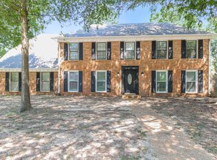 2011 Kings Cross Ln, Cordova, TN 38016