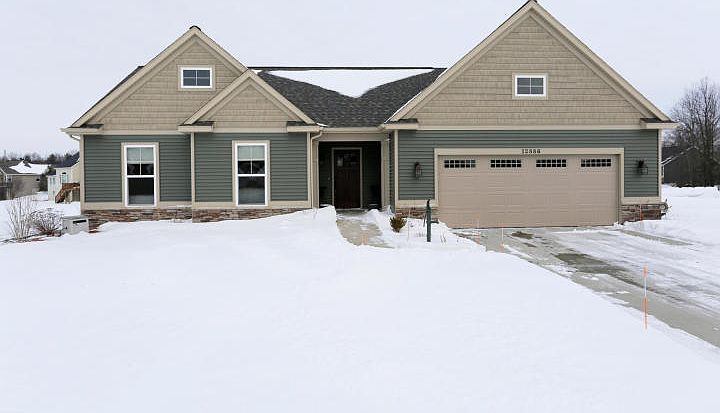 1st image of 12886 Sweetbriar Dr