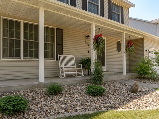 228 9th St NE, Byron, MN 55920