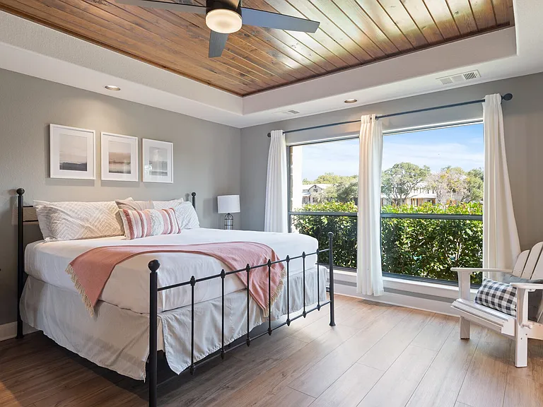 Lazy Oaks Ln — Photo 25