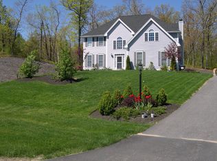 2 Primrose Ln, Westborough, MA 01581