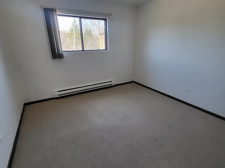 1525 Norway Ln — Photo 15