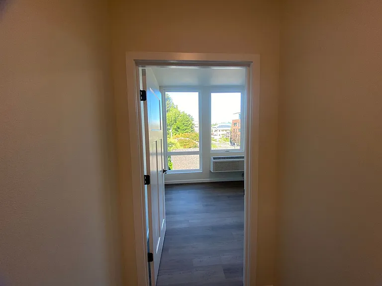 401 UNION — Photo 134