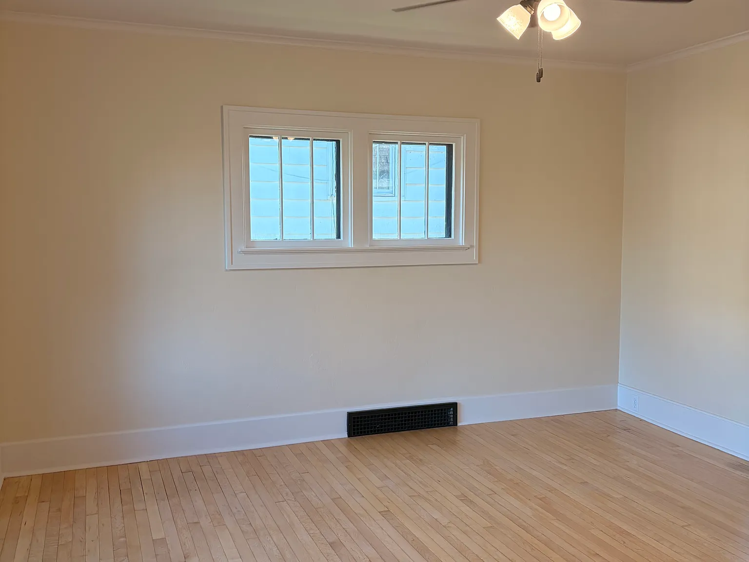 2 bed, 1200 sqft, $1,690 — Photo 3