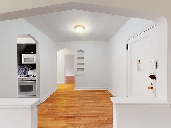 3rd image of 8315 Lefferts Blvd APT 3D