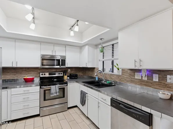 3635 N 37TH Street #10, Phoenix, AZ 85018