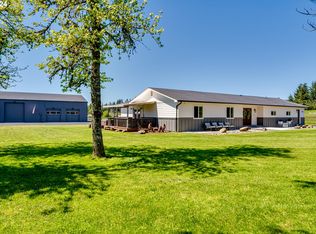 87026 Dukhobar Rd, Eugene, OR 97402