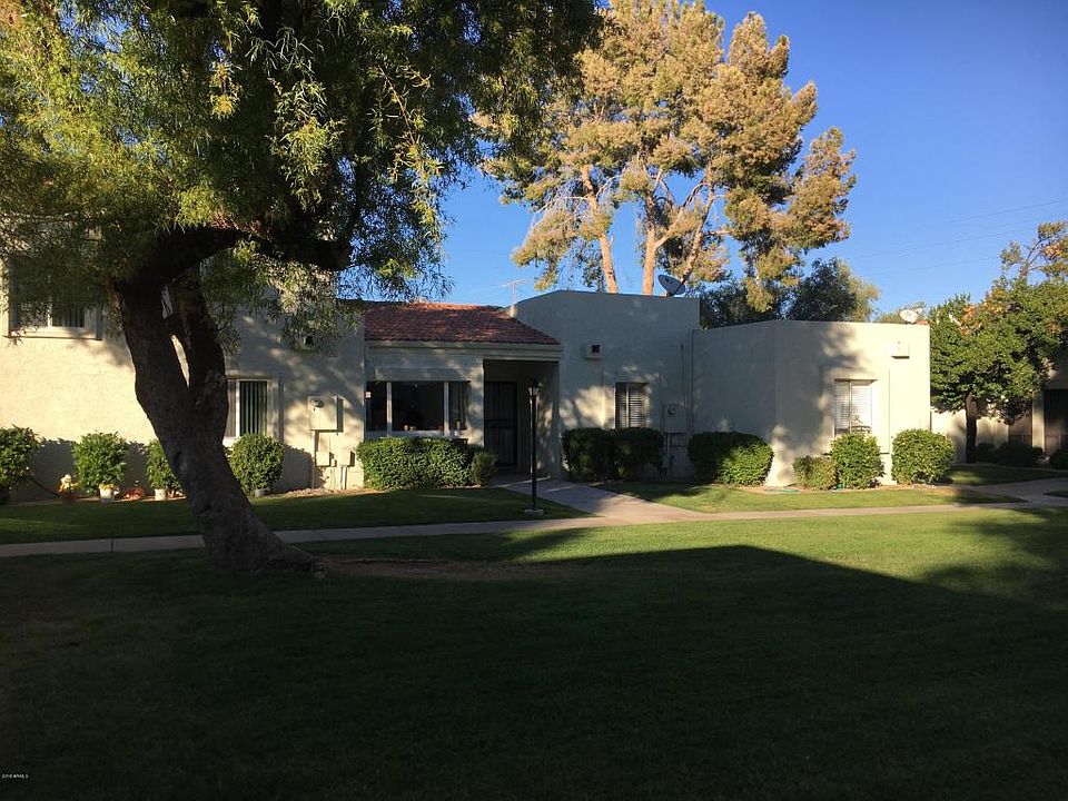 1st image of 3076 E Cannon Dr