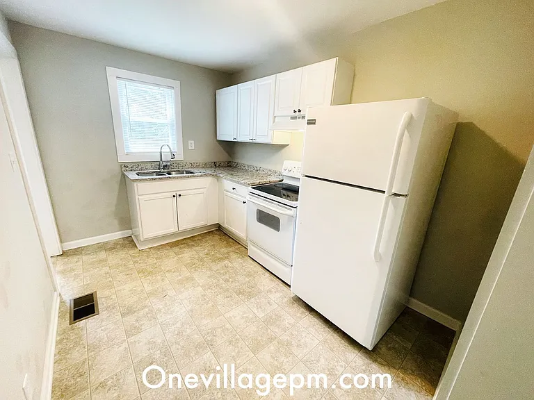 905 Harris St — Photo 6