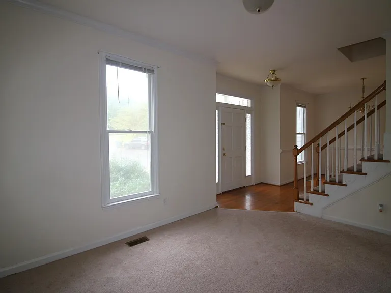 1437 Opal Ct — Photo 6