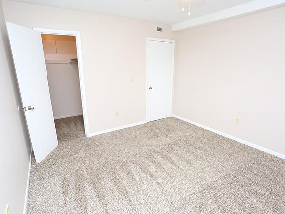 3rd image of 4826 Sebree Ln APT 3