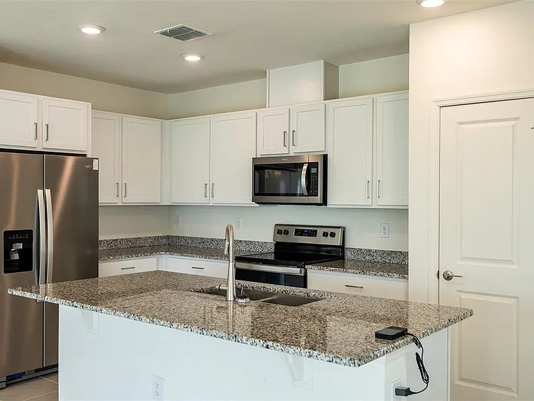 757 Stoney Point Cir — Photo 14
