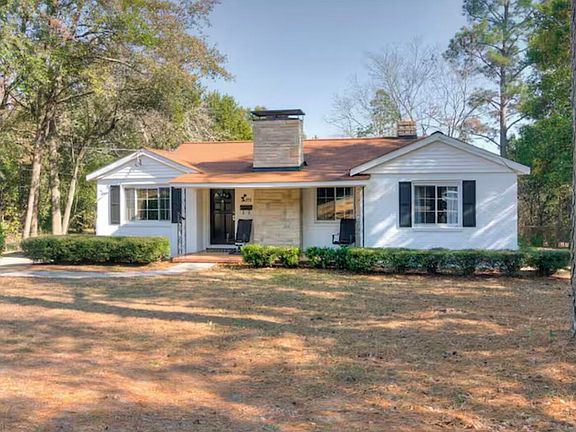 2nd image of 1508 Myrtle Lane