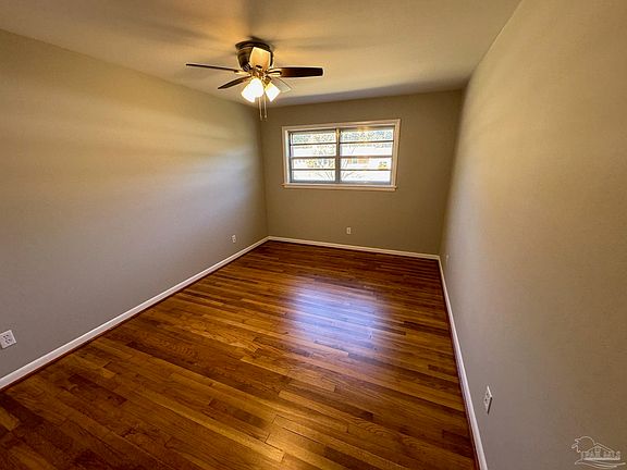 4th image of 2967 Swan Ln