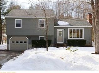 5 Eider Ln, Topsham, ME 04086
