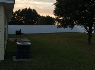 6713 Rolling Stream Dr, Jacksonville, FL 32219