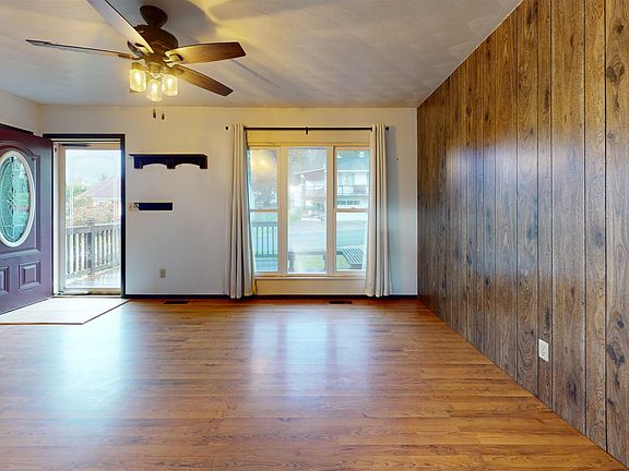 3rd image of 514 Hayhurst St