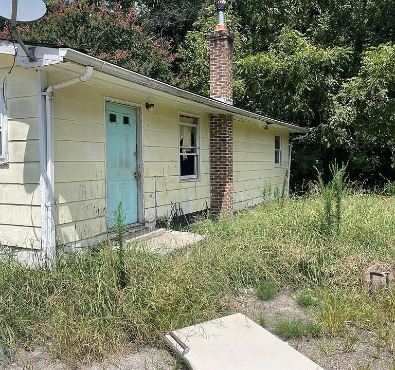 2nd image of 33035 Boston Rd