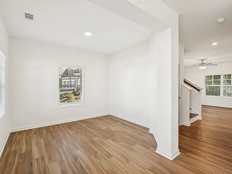Quinn Residences at Dorchester Place — Photo 129