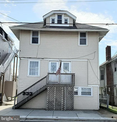106 N Rosborough Ave #3 Photo 1
