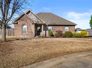 7 Ragan Ct, Searcy, AR 72143