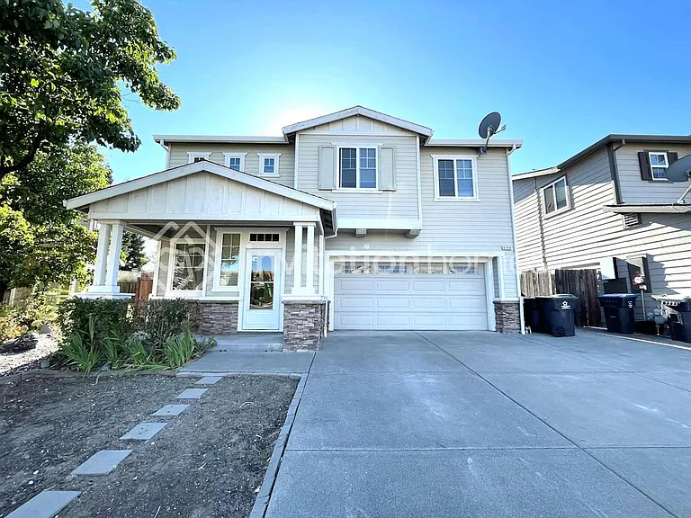 5134 Rowe Dr — Photo 1