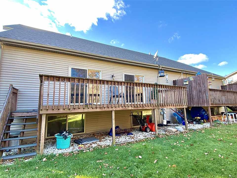2nd image of 492-494 Olympic Dr