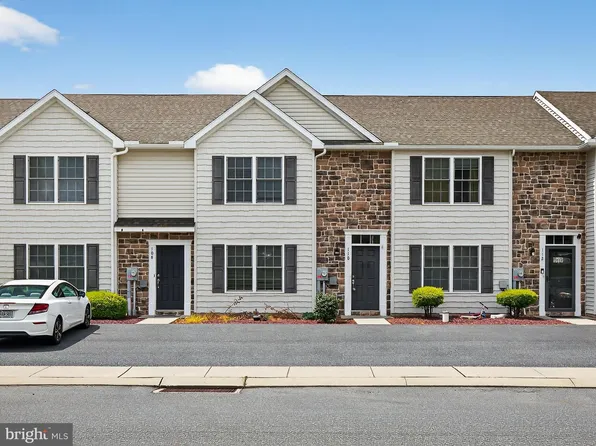 110 Redstone Dr, Denver, PA 17517