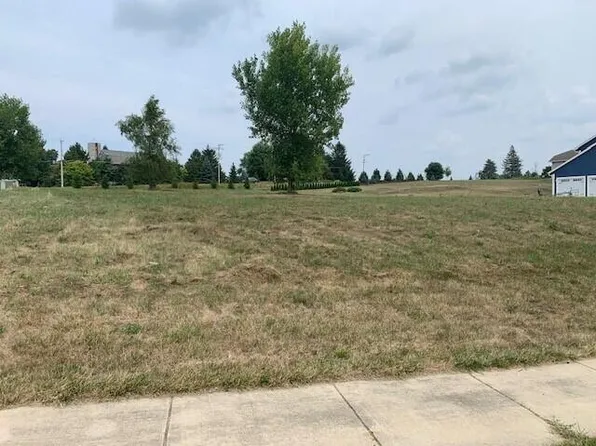 N684 South HICKORY HILLS DRIVE #Lt78, Oconomowoc, WI 53066