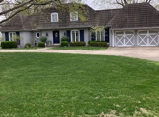 801 Elmwood Ln, Pittsburg, KS 66762