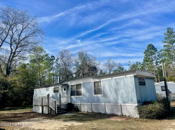 113 COLOGNE Street, Interlachen, FL 32148