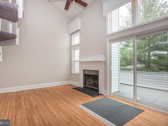 4th image of 5009 Diana Dr