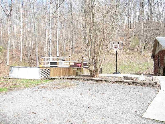 3rd image of 440 Township Road 1202