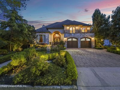 18 Jeffrey Pl, Staten Island, NY, 10307