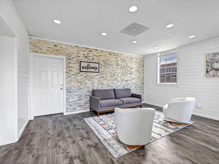 Elm Creek Apartments — Photo 26