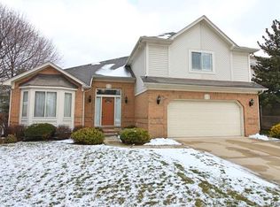 24615 Camille Dr, Harrison Township, MI 48045