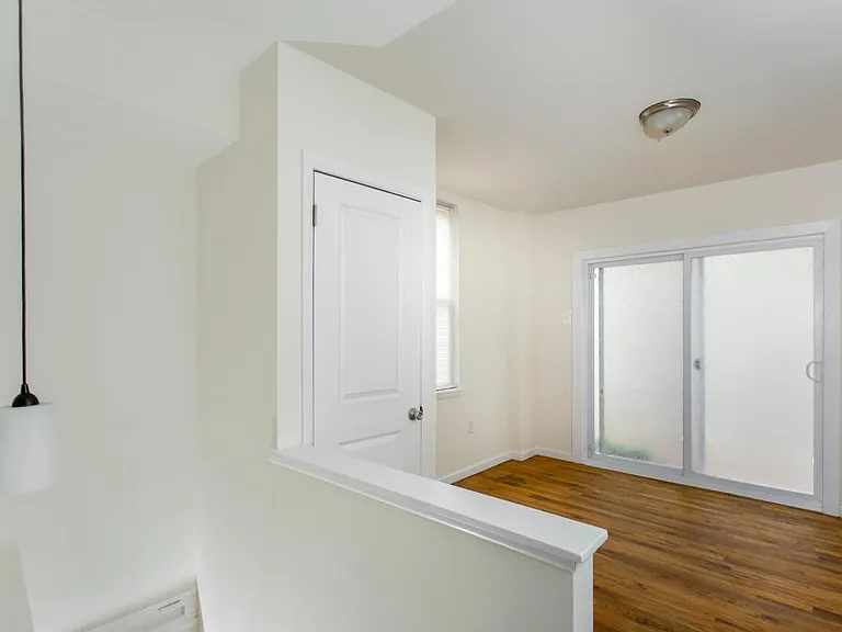 512 S 7th St #B — Photo 4