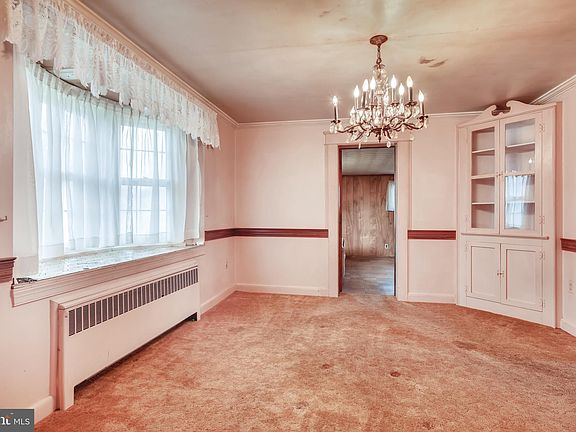 5th image of 4409 Wilmar Ave