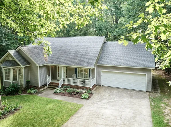 140 Baron Cir, Youngsville, NC 27596
