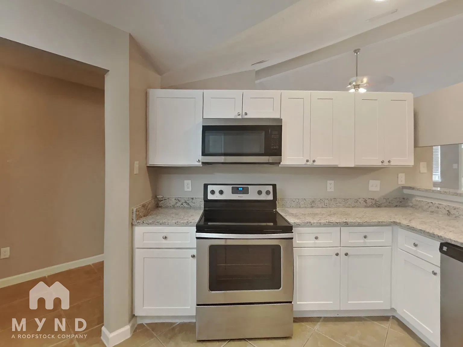 4 bed, 2.5 bath, 2127 sqft, $1,875 — Photo 2